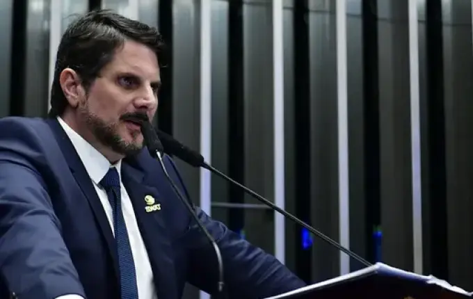 Moraes manda apurar se Do Val mentiu sobre suposto plano golpista