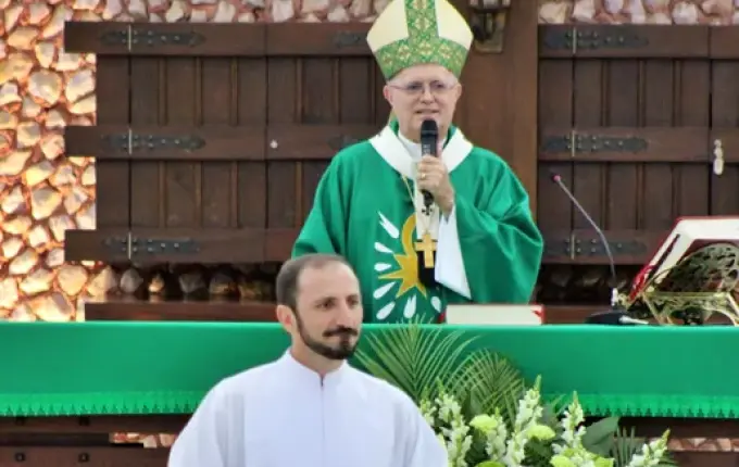 Padre Marcelo Spezia é acolhido como novo vigário em SMO
