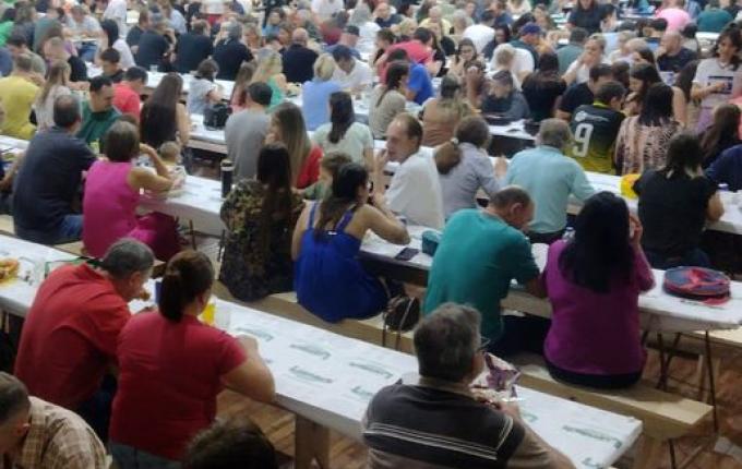 Casa Fraterna Mãos de Luz realiza 2º Jantar Beneficente