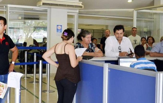 Governo retoma bônus de produtividade para reduzir fila do INSS
