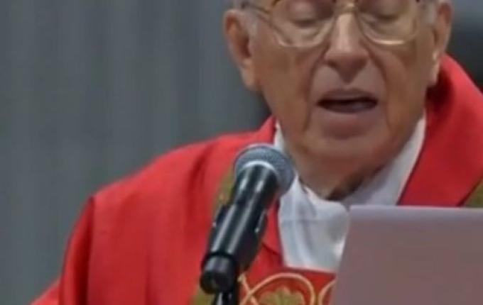 “Que seja eleito o papa que a humanidade precisa”, diz cardeal na abertura do conclave