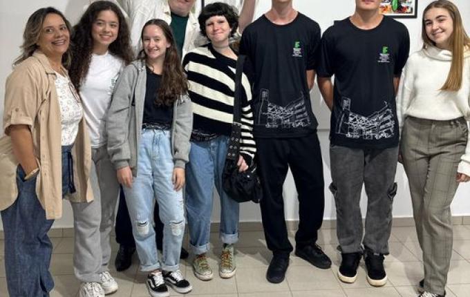 Exposição no IFSC de São Miguel do Oeste retrata Guerra do Contestado com obras