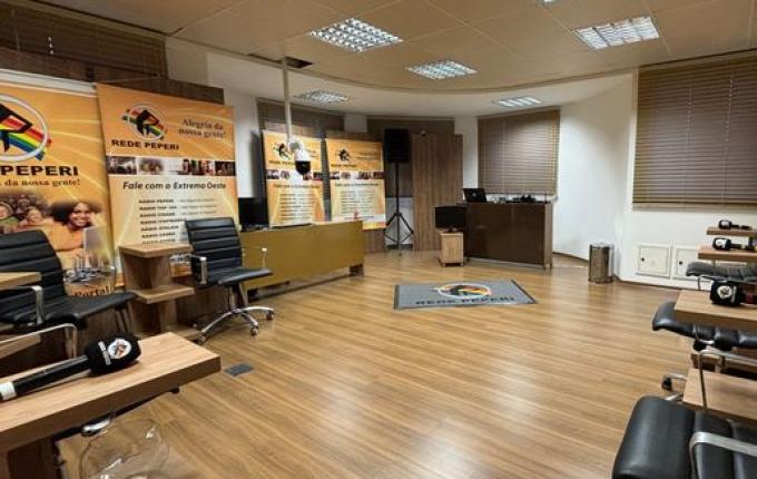 Estúdio Eleições da Peperi está pronto para debate com candidatos a prefeito de SMO