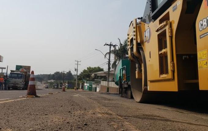 Empresa inicia recuperação de rodovias estaduais do Extremo Oeste