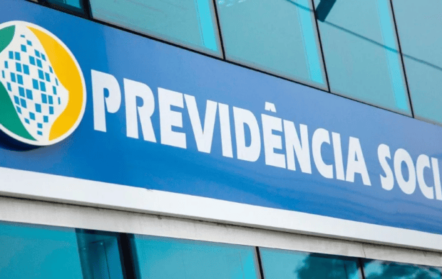 INSS inicia pagamentos de agosto para beneficiários que recebem até um salário mínimo