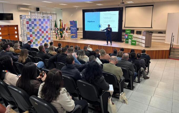 UVESC Conecta reúne mais de 150 participantes em São Miguel do Oeste para capacitação em gestão pública