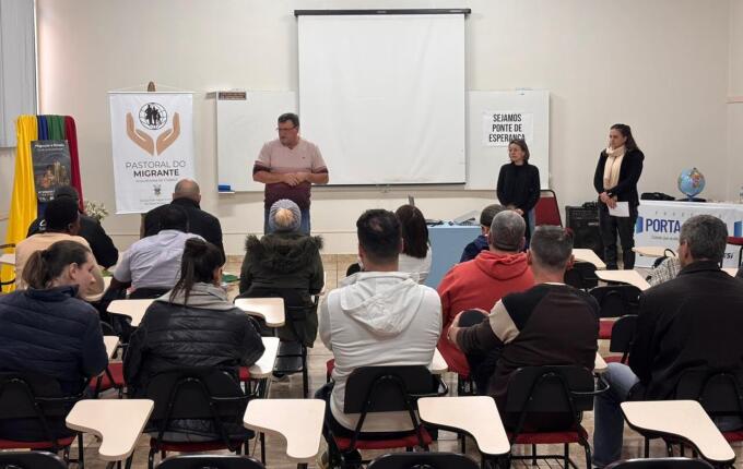 Roda de conversa reuniu migrantes para orientação e integração em São Miguel do Oeste