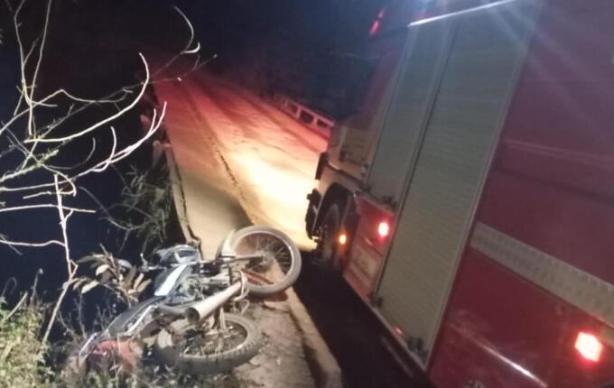 Motociclista morre após cair de ponte em acidente no interior de Guaraciaba