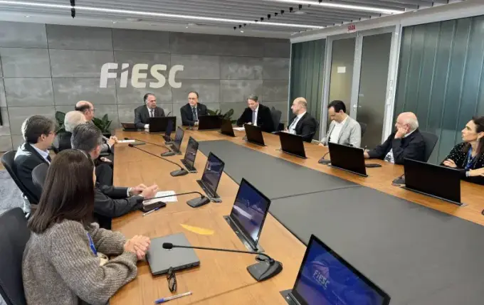 FIESC avança na elaboração da Carta da Indústria com propostas para as eleições em SC