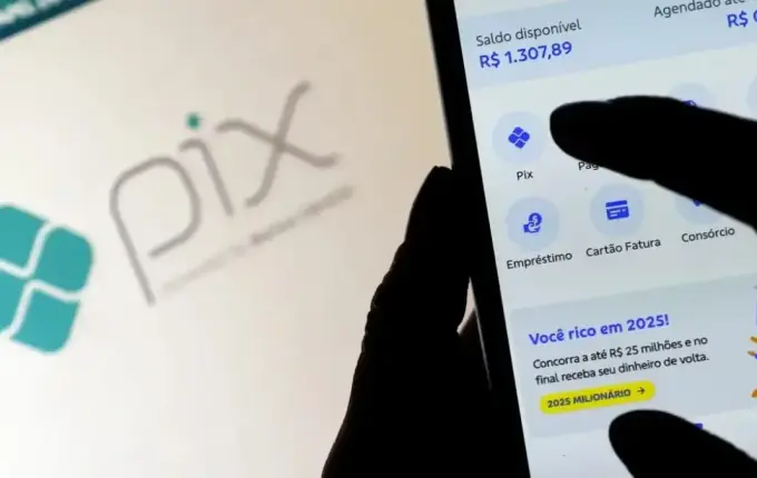 Clientes de bancos relatam instabilidade no Pix em todo Brasil