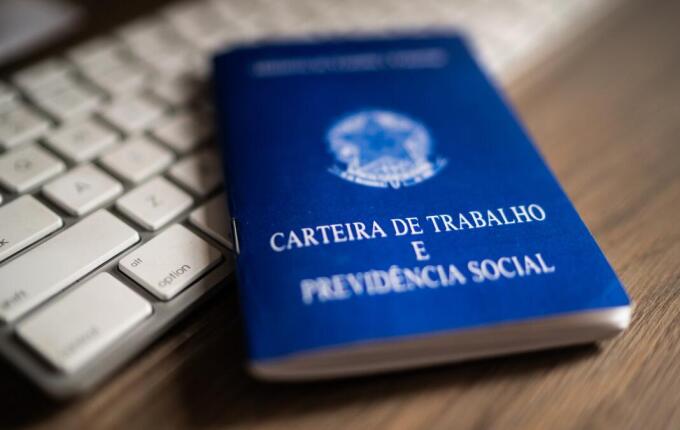 Como votaram deputados de SC nos dois turnos em PEC aprovada na Câmara