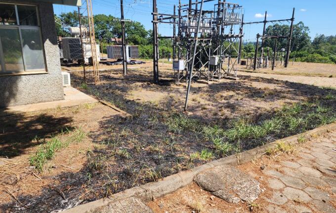 Fogo em vegetação deixa 10 mil unidades sem luz em Itapiranga
