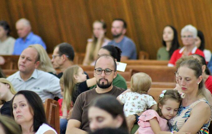 Missa de Lava-Pés abre celebrações do Tríduo Pascal em São Miguel do Oeste