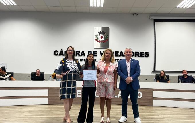 Jovens parlamentares são diplomados e elegem Mesa Diretora em São Miguel do Oeste