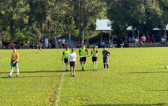 Campeonato Municipal movimenta comunidade da Linha Emboaba em São Miguel do Oeste
