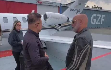 Helicóptero com cantor Rick desaparece do radar durante voo na Serra Catarinense