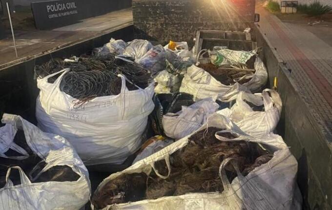Homem é preso com quase quatro toneladas de cobre em Chapecó