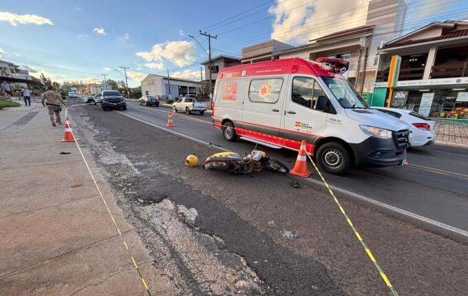 Colisão entre camionete e moto deixa idoso em estado grave em Descanso