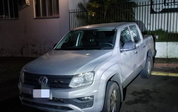 PM recupera caminhonete furtada no RS e prende homem em Anchieta