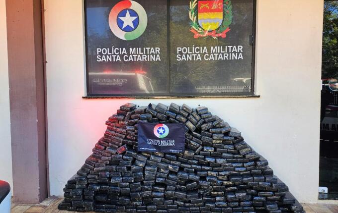 PM apreende 250 quilos de maconha e prende dois homens em São Lourenço do Oeste