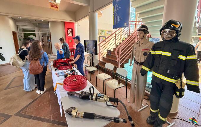 Corpo de Bombeiros promove ações em São Miguel do Oeste para marcar os 100 anos da corporação