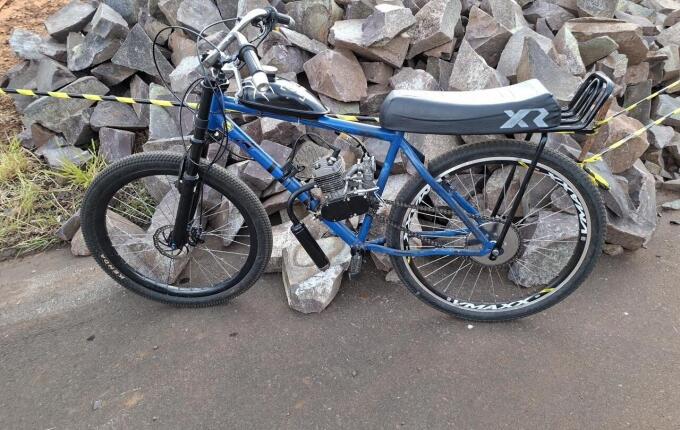 PM flagra homem dirigindo com CNH suspensa e moto sem licença em SMO