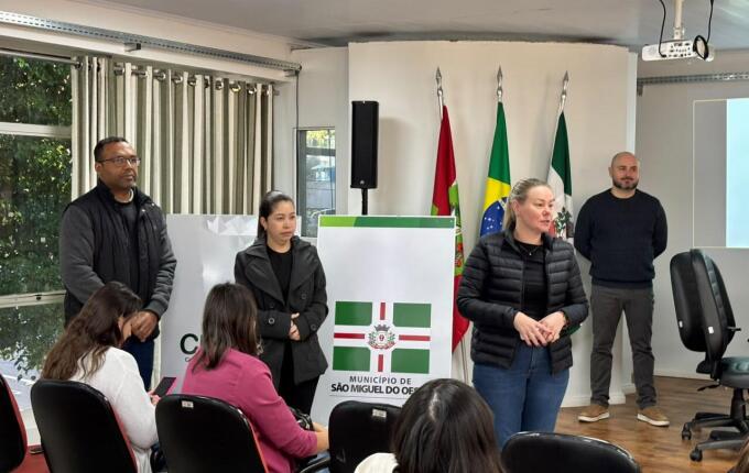 São Miguel do Oeste capacita profissionais para qualificar a Escuta Especializada