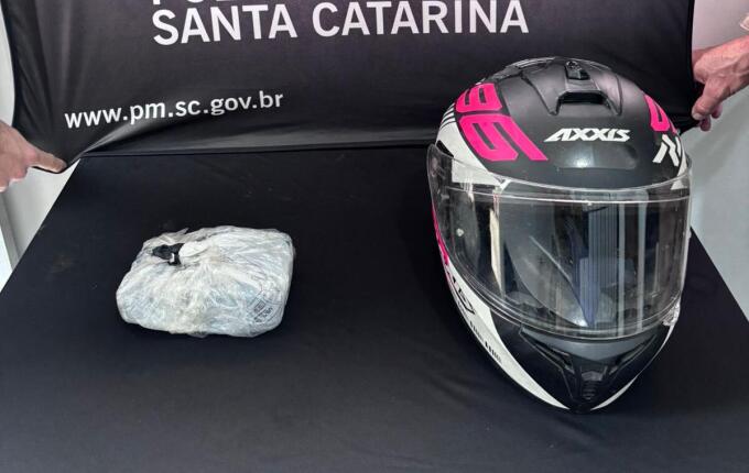 Homem é preso por tráfico após tentar fugir de abordagem policial em Descanso