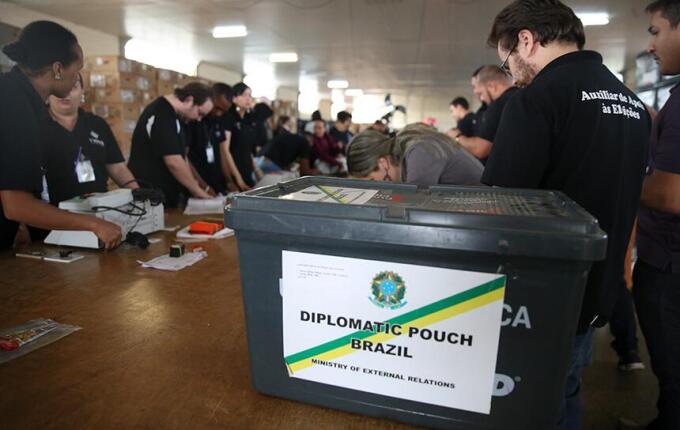 Brasil terá número recorde de eleitores no exterior nas eleições de outubro