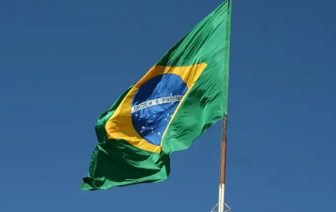 Brasil cai em ranking de competitividade mesmo com baixo desemprego