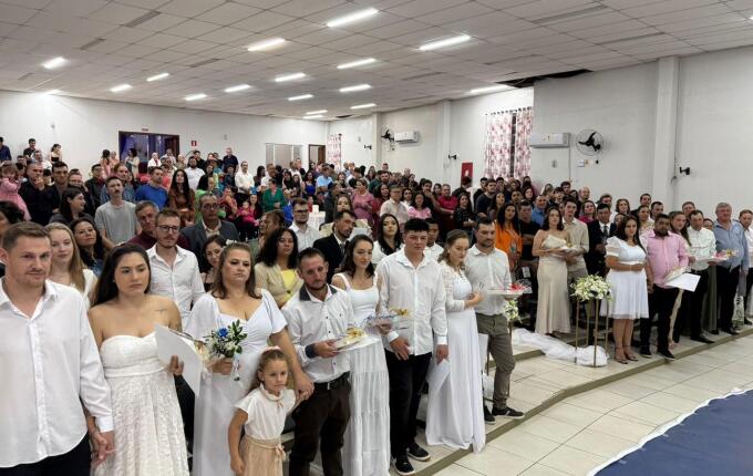 Prefeitura de Guaraciaba promove casamento comunitário para 25 casais