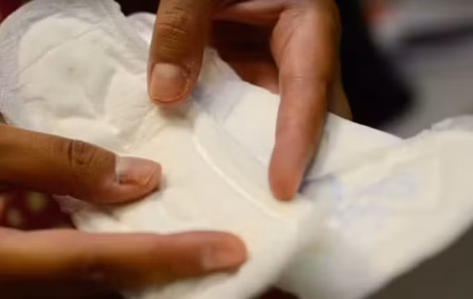 SC é o estado com menor impacto na frequência escolar por falta de absorventes, aponta IBGE