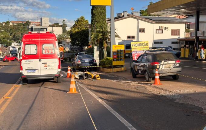 Colisão entre camionete e moto deixa idoso em estado grave em Descanso