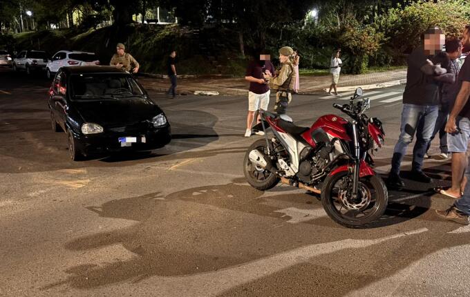 Após colisão entre carro e moto, condutor é preso por embriaguez ao volante em SMO