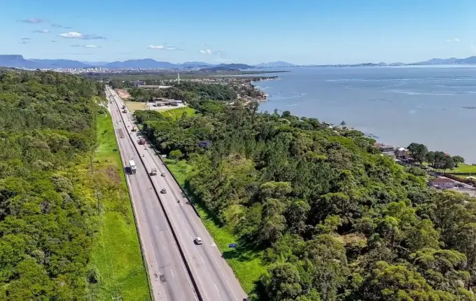 Mais de 1 milhão de veículos devem circular nas rodovias catarinenses no feriado de Tiradentes