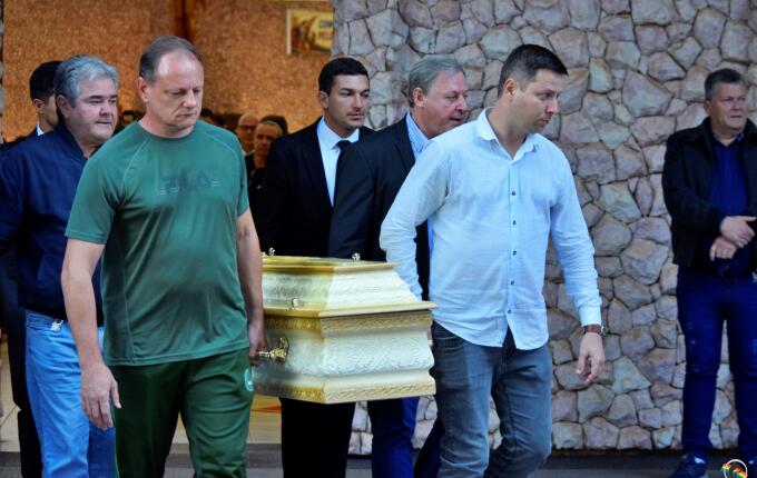 Irmãs mortas em acidente na BR-163 são sepultadas em SMO