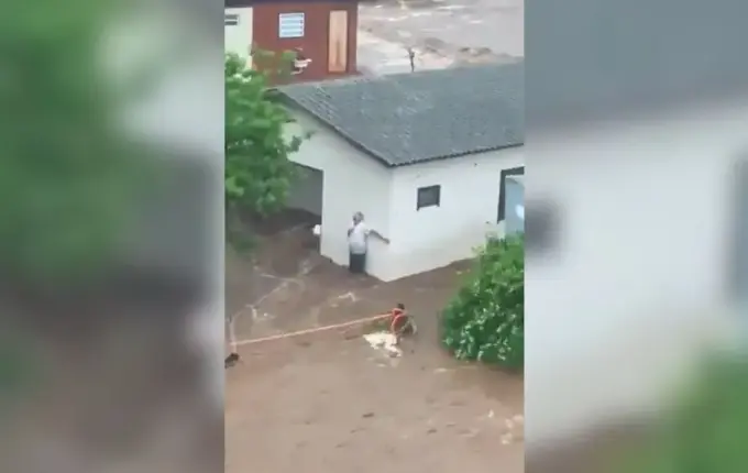 Temporal atinge mais de 50 municípios e deixa 386 pessoas fora de casa em SC