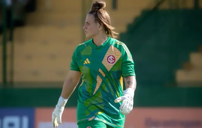 Gabi Barbieri chega aos 50 jogos com a camisa do Inter