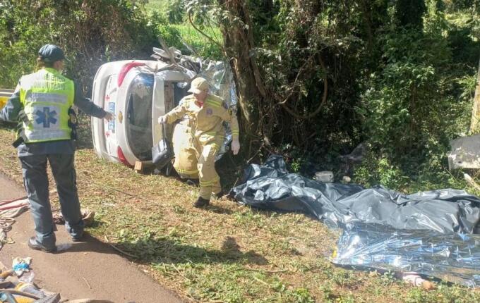 Quatro mortos em acidente com carro da saúde de São Bernardino