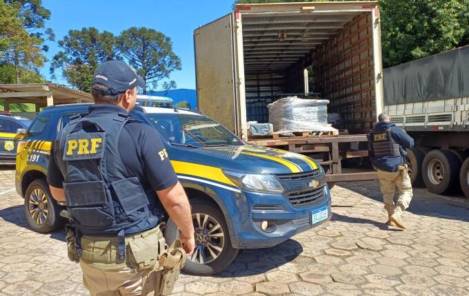 PRF flagra transporte irregular de cerca de 4 mil litros de biodiesel em Chapecó