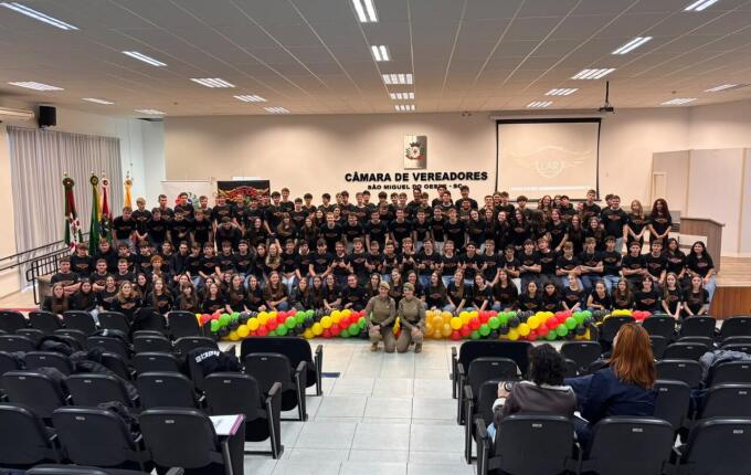 164 estudantes concluem projeto Protetores do Lar em São Miguel do Oeste