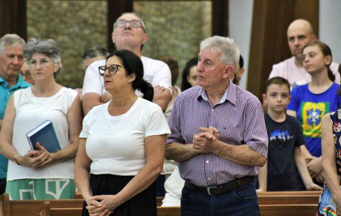 Missa de Lava-Pés abre celebrações do Tríduo Pascal em São Miguel do Oeste
