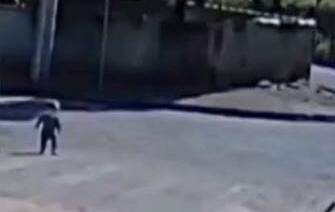 Bebê sai sozinho de creche e caminha até o trabalho da mãe em SC