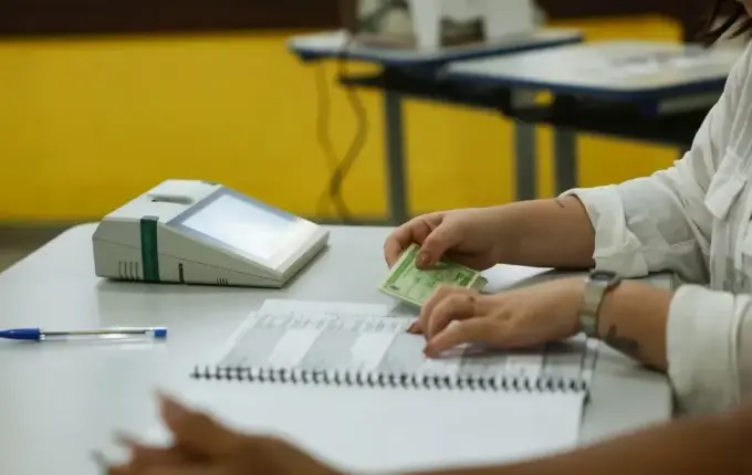 SC recebe quase 400 mil transferências de títulos de outros estados desde 2022