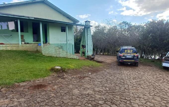 Motorista bêbado é preso após fugir de acidente na BR-282