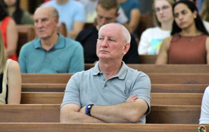 Missa de Lava-Pés abre celebrações do Tríduo Pascal em São Miguel do Oeste