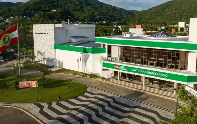 Convenções partidárias para as Eleições 2026 começam nesta segunda em SC