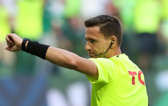 Árbitro catarinense Ramon Abatti Abel é escalado para Espanha x Bélgica na Copa do Mundo