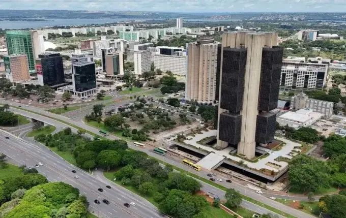 Dívida bruta do governo chega a 82,5% do PIB em julho