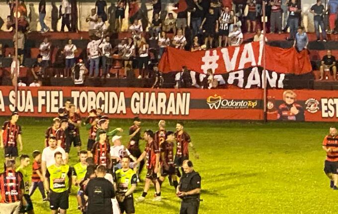 Em casa, Guarani bate Aliança por 2 a 1 no Padre Aurélio Canzi